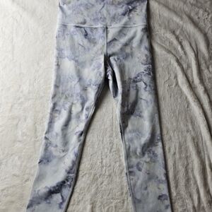 Athleta Tight Small 7/8 Elation Snow Dye Women’s S